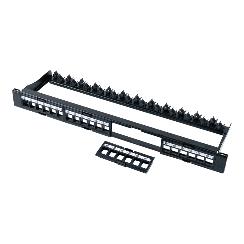 Montaggio su rack non schermato 1U a 24 porte da 19 pollici (finestra rimovibile) SP-3404-24P